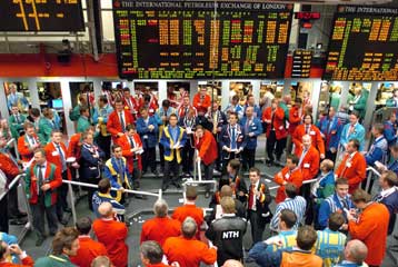 Το Μπρεντ συνεχίζει να κυμαίνεται πάνω από τα 70 δολάρια το βαρέλι