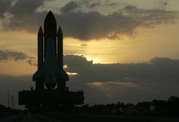 Αντίστροφη μέτρηση για την εκτόξευση του διαστημικού λεωφορείου Atlantis