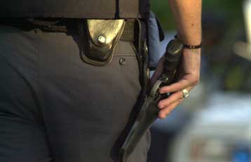 Προθεσμία για την απολογία του αστυνομικού που πυροβόλησε πολίτη