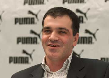 Ανακοίνωση στήριξης του Γιώργου Γλου εξέδωσε ο Ολυμπιακός