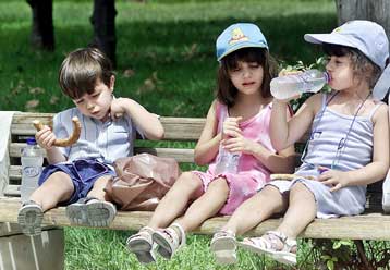 Ένας στους δύο Ελληνες έχει υποστεί έγκαυμα προτού κλείσει τα 18 χρόνια