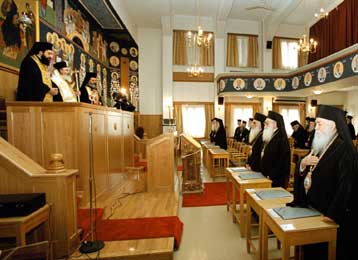 Απαγορευτικό από την Ιερά Σύνοδο για συμμετοχή κληρικών στην εκλογική αναμέτρηση