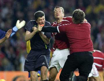 Βαριά «καμπάνα» της UEFA στη Δανία