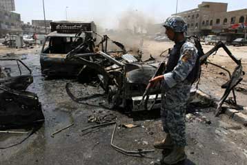 Πολύνεκρες επιθέσεις στη Βασόρα και νότια της Βαγδάτης