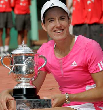 Τρίτη συνεχής κατάκτηση του Roland Garros για τη Ζιστίν Ενίν