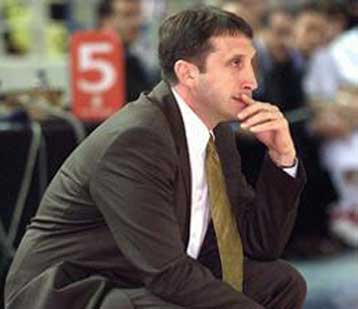 Παρελθόν για την Μπενετόν ο Ντέιβιντ Μπλατ, που «φλερτάρει» με Ολυμπιακό