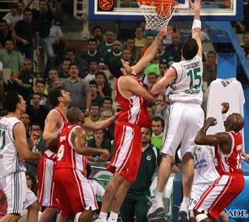 Για το 1-1 ο Ολυμπιακός, για το 2-0 ο Παναθηναϊκός στο ΣΕΦ την Κυριακή