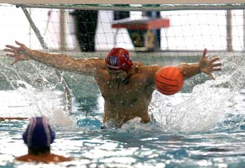 Δεύτερη «ναυμαχία» στον Πειραιά στον δρόμο για τον τίτλο