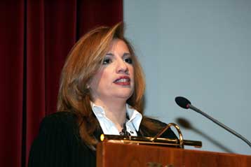 Απόδοση στρατοπέδων Χαϊδαρίου – Αγίων Αναργύρων στην Αυτοδιοίκηση, ζητά η Φ.Γεννηματά