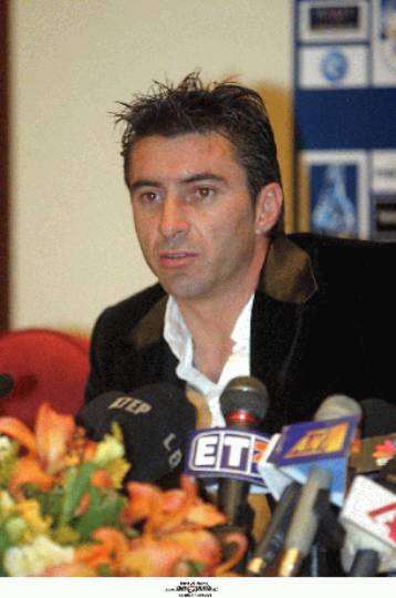 Πορεία διαμαρτυρίας οπαδών του ΠΑΟΚ με μηνύματα προς κυβέρνηση και Ζαγοράκη