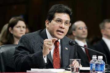 Ρεπουμπλικανοί απέτρεψαν την πρόταση δυσπιστίας κατά του υπουργού Δικαιοσύνης