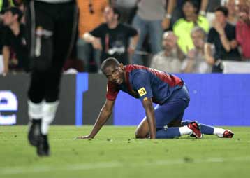 Ο Ετό επιμένει ότι θα παραμείνει στην Μπαρτσελόνα παρά το «φλερτ» της Μίλαν