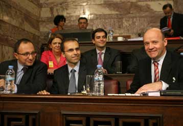 Στροφή από την JP Morgan σχετικά με δηλώσεις που άφηναν έκθετο τον Γ.Κουρή