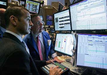 «Ρωμαλέα» ανάκαμψη στη Γουόλ Στριτ, άνοδος και στις ευρωπαϊκές αγορές