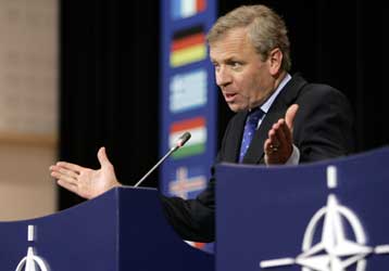 Αντιπυραυλική ασπίδα για την ΝΑ Ευρώπη σκέφτονται οι υπουργοί Αμυνας του ΝΑΤΟ