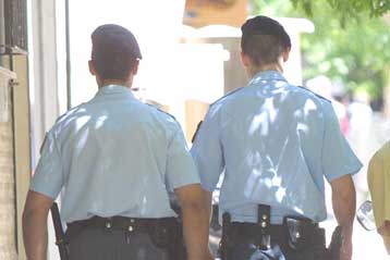 Σύλληψη γιατρού για τοκογλυφία και εκβίαση κατ εξακολούθηση