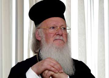 Στην Αθήνα ο Oικουμενικός Πατριάρχης για να επισκεφθεί τον κ. Χριστόδουλο