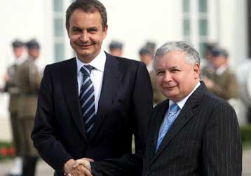 Με αντιρρήσεις για τη νέα Συνταγματική Συνθήκη επισκέφθηκε τη Γερμανία ο Πολωνός πρόεδρος