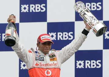 Νέος θρίαμβος για τον Λιούις Χάμιλτον στο Grand Prix της Ινδιανάπολης