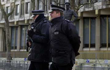 Εξάρθρωση διεθνούς κυκλώματος παιδικής πορνογραφίας στη Βρετανία