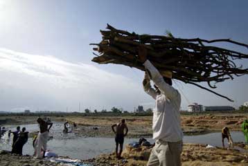 Εκατομμύρια περιβαλλοντικούς πρόσφυγες ίσως φέρουν οι κλιματολογικές αλλαγές