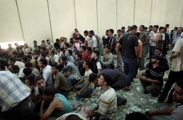 Τη δική τους περιπέτεια έζησαν εκατοντάδες Παλαιστίνιοι στο συνοριακό πέρασμα Ερέζ