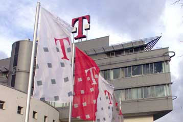 Συνδικάτα και Deutsche Telekom κατέληξαν σε συμφωνία για τις μετατάξεις υπαλλήλων