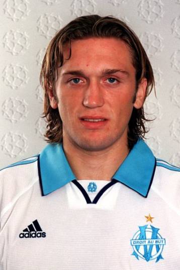 Στο… περίμενε έχει τον Ολυμπιακό ο Γάλλος αμυντικός Ζακ Αμπαρντοναντό