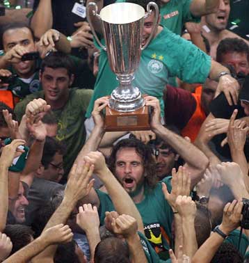 Πρώτο «triple crown» και ένατο πρωτάθλημα σε δέκα χρόνια για τον Παναθηναϊκό