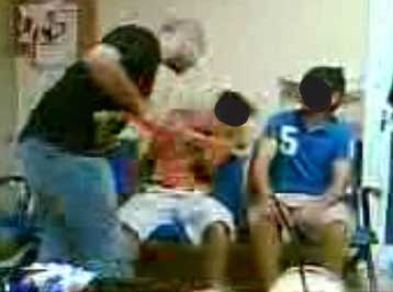 Ποινική δίωξη σε βάρος επτά αστυνομικών για την κακοποίηση στο ΑΤ Ομόνοιας