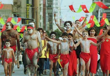 Αλκοόλ και πορνογραφία τέλος στις περιοχές που κατοικούν οι αυτόχθονες της Αυστραλίας