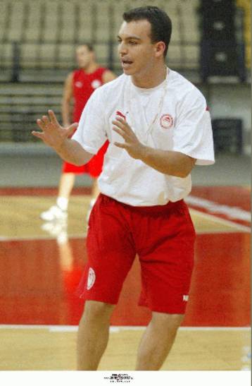 Με τον Ράιαν Στακ ξεκίνησαν οι… εκκαθαρίσεις στον Ολυμπιακό