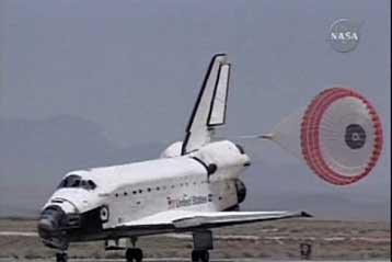 Στην Καλιφόρνια προσγειώθηκε τελικά το διαστημικό λεωφορείο Atlantis