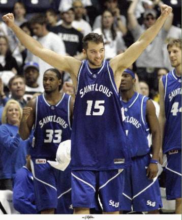 Ποδαρικό στις μεταγραφές με Ίαν Βουγιούκα για τον Ολυμπιακό