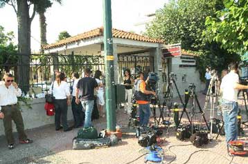 Πιθανή η έξοδος του Αρχιεπισκόπου από την Εντατική την επόμενη εβδομάδα