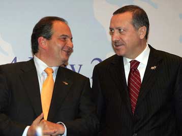 Συνάντηση Καραμανλή-Ερντογάν τη Δευτέρα στην Κωνσταντινούπολη