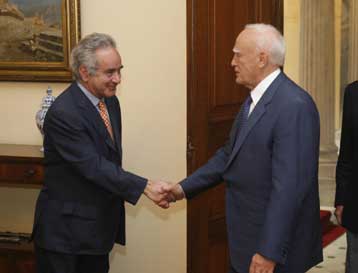 Συνάντηση Παπούλια με το συντονιστικό όργανο των δικηγορικών συλλόγων της χώρας