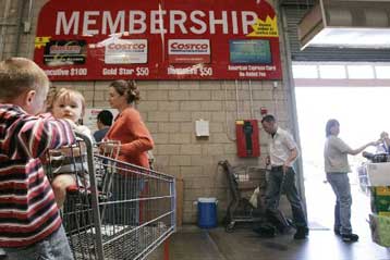 Μείωση εμφάνισε ο δείκτης εμπιστοσύνης καταναλωτών στις ΗΠΑ – Κάμψη και στα ακίνητα