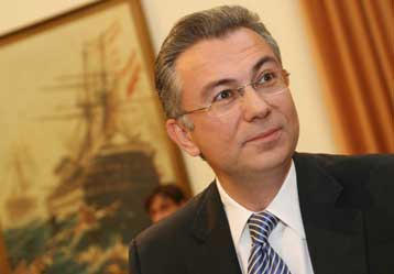 Ψηφίστηκε από την επιτροπή της Βουλής το νομοσχέδιο για τη συγκέντρωση στα ΜΜΕ