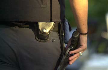 Ελεύθερος ο αστυνομικός που πυροβόλησε πολίτη