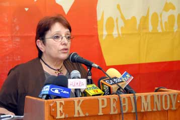 Κατά των μεταρρυθμίσεων στα εργασιακά τάχθηκε η Αλ.Παπαρήγα