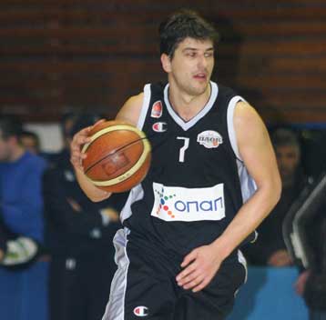 Διετές συμβόλαιο με τη Γρανάδα υπέγραψε ο Βλάντο Στσεπάνοβιτς