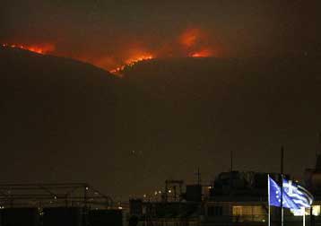 Ανυπολόγιστη καταστροφή από την πυρκαγιά στο δάσος της Πάρνηθας