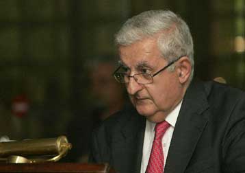 Στον αντεισαγγελέα ΑΠ οι μηνύσεις κατά Κεδίκογλου για το θέμα των συμβασιούχων