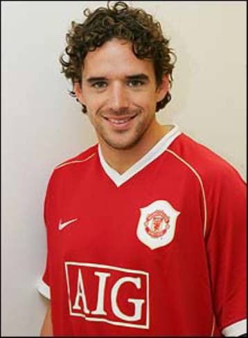 Η Μάντσεστερ Γιουνάιτεντ παρουσίασε επισήμως τον Όουεν Χάργκριβς