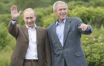 Σε φιλικό και ανεπίσημο τόνο οι συνομιλίες Μπους – Πούτιν στο Μέιν