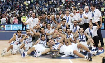 Τους 18 παίκτες που θα πάρει στην προετοιμασία ανακοίνωσε ο Π.Γιαννάκης