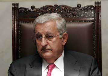 Επιμένει το ΠΑΣΟΚ στην κλήτευση του Ρ.Κεδίκογλου στην Επιτροπή Θεσμών της Βουλής