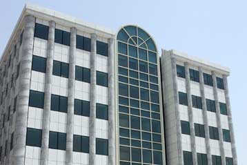 Αυστηρότερες ποινές για ανακριβή ή παραπλανητικά ενημερωτικά δελτία