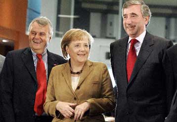 Αντιμέτωπη με τους βιομήχανους η Μέρκελ για τα μέτρα κατά της υπερθέρμανσης